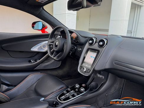 Used 2023 McLaren GT image 33