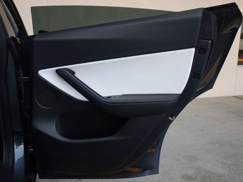 Used 2022 Tesla Model Y Performance AWD/4WD image 20