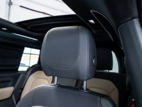 Used 2022 Land Rover Defender 90 X-Dynamic S image 41