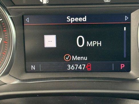 Used 2023 GMC Acadia SLT image 18