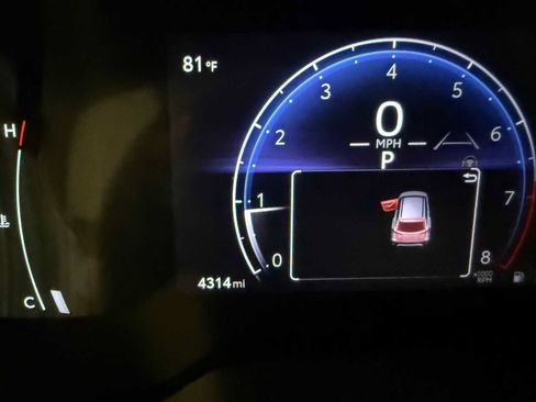 Certified 2026 Toyota Corolla Cross LE AWD/4WD image 37