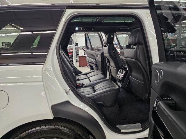 Used 2017 Land Rover Range Rover Supercharged AWD/4WD image 38