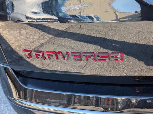 Used 2018 Chevrolet Traverse Premier w/ Redline Edition image 9