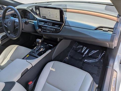 Used 2025 Lexus ES 300h w/ Premium Package FWD image 22