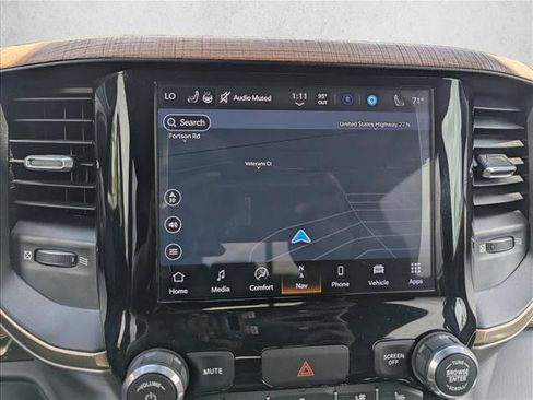 Used 2022 RAM 1500 Limited AWD/4WD image 17