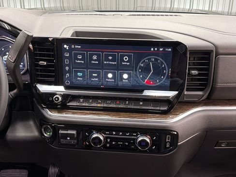 Used 2025 GMC Sierra 2500 SLE w/ SLE Value Package; image 25