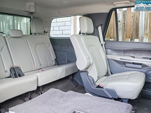 Used 2019 Ford Expedition Limited w/ Special Edition Package AWD/4WD image 24