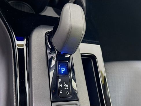 Used 2025 Toyota Prius LE image 17