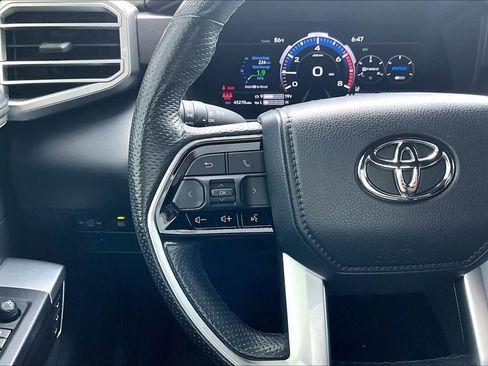 Used 2022 Toyota Tundra Platinum AWD/4WD image 24
