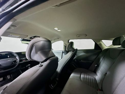 Used 2025 Kia K4 EX image 13