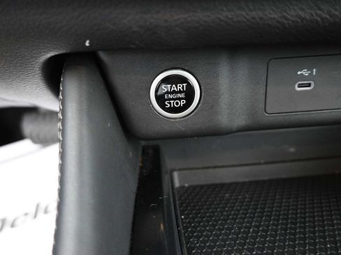 Used 2023 Nissan Rogue SL AWD/4WD image 12
