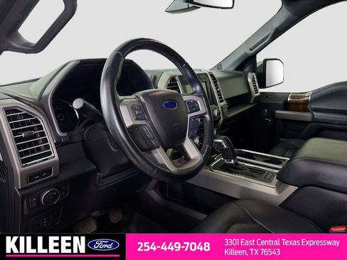 Used 2017 Ford F150 Platinum w/ Equipment Group 701A Luxury AWD/4WD image 10