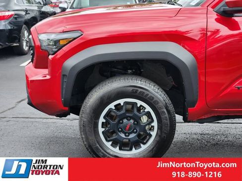 Used 2024 Toyota Tacoma TRD Off-Road AWD/4WD image 9