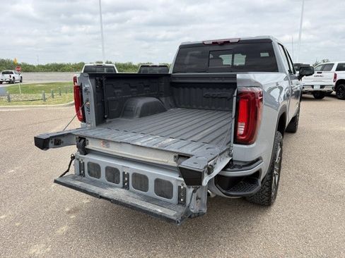 Used 2024 GMC Sierra 1500 AT4 w/ Technology Package AWD/4WD image 9