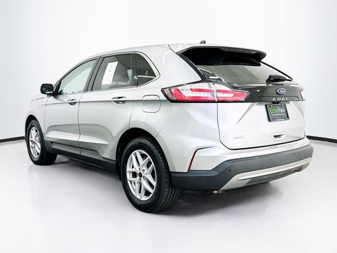 Used 2024 Ford Edge SEL AWD/4WD image 5