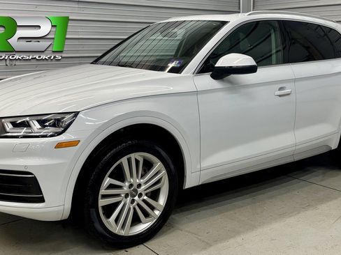 Used 2019 Audi Q5 2.0T Premium Plus w/ Premium Plus Package image 1