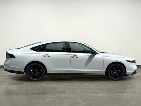 New 2025 Honda Accord SE image 12