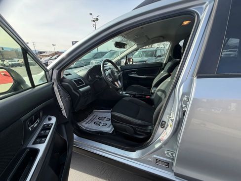 Used 2017 Subaru Crosstrek 2.0i Premium AWD/4WD image 9