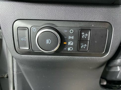 Used 2025 Ford Escape Platinum AWD/4WD image 28