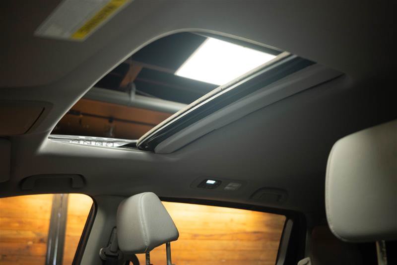 Used 2019 Honda Odyssey EX-L image 32