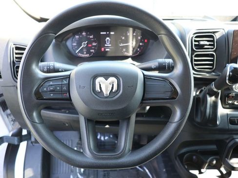 Used 2023 RAM ProMaster 2500 FWD image 12