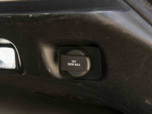 Used 2024 Honda HR-V LX image 40