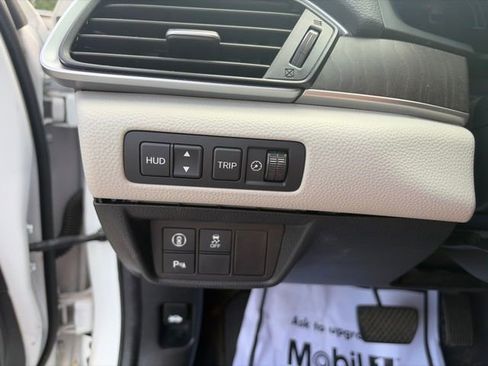 Used 2021 Honda Accord Touring image 7