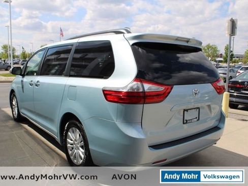 Used 2015 Toyota Sienna XLE FWD image 4