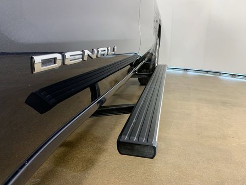 Used 2023 GMC Sierra 1500 Denali w/ Technology Package image 3