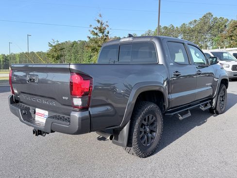 Used 2023 Toyota Tacoma SR5 w/ Technology Package AWD/4WD image 6
