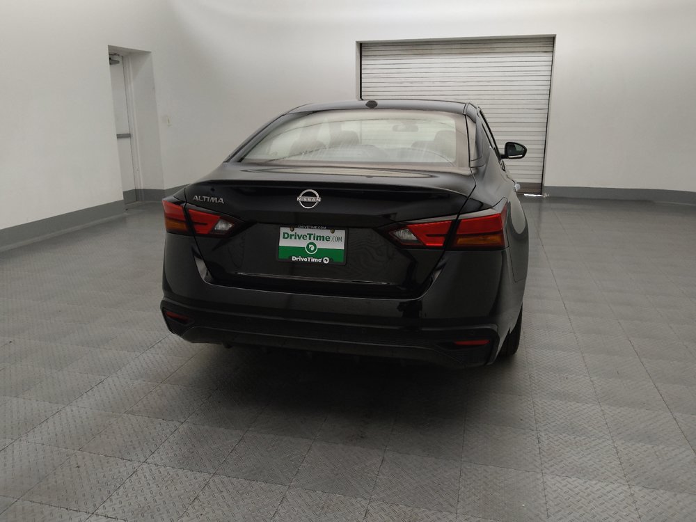 Used 2025 Nissan Altima 2.5 SV FWD image 7