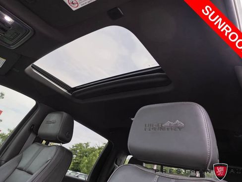 Used 2022 Chevrolet Silverado 2500 High Country w/ Z71 Off-Road Package AWD/4WD image 5