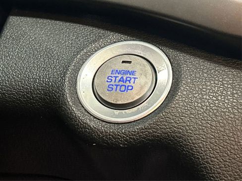 Used 2017 Hyundai Elantra Value Edition image 28