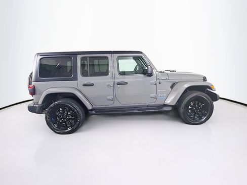 Used 2023 Jeep Wrangler Unlimited Sahara w/ Cold Weather Group AWD/4WD image 10