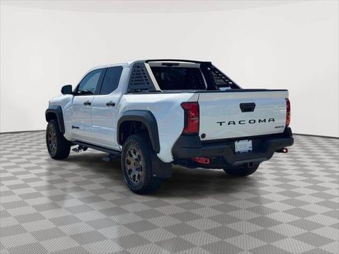 Used 2025 Toyota Tacoma 4x4 Double Cab Hybrid w/ Tow Tech Package image 5