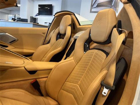 Used 2025 Chevrolet Corvette Stingray Premium Conv w/ Battery Protection Package image 14