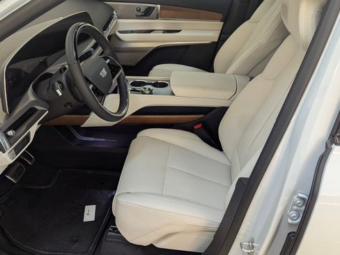 New 2026 Cadillac Vistiq Luxury image 25