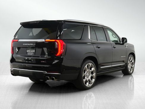 Used 2025 GMC Yukon Denali w/ Denali Reserve Package image 5