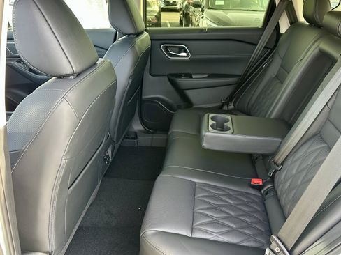 New 2026 Nissan Rogue Platinum image 36