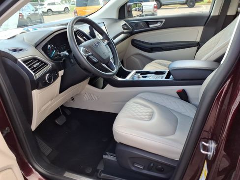 Used 2024 Ford Edge Titanium AWD/4WD image 11