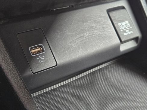 Used 2021 Honda HR-V LX image 13