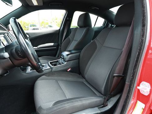 Used 2022 Dodge Charger SXT RWD image 22