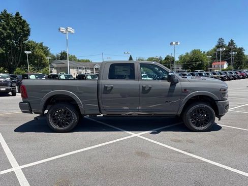 New 2026 RAM 2500 Limited AWD/4WD image 7