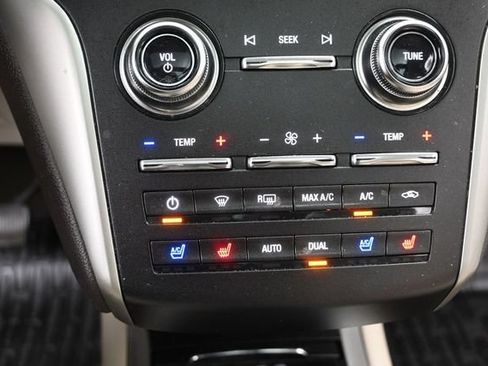 Used 2019 Lincoln MKC Reserve AWD/4WD image 24