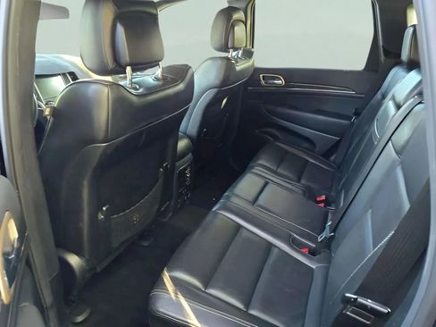Used 2014 Jeep Grand Cherokee Overland AWD/4WD image 10