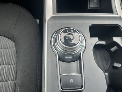 Used 2024 Ford Edge SE w/ Black Appearance Package image 23