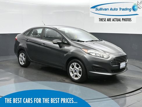 Used 2016 Ford Fiesta SE FWD image 1