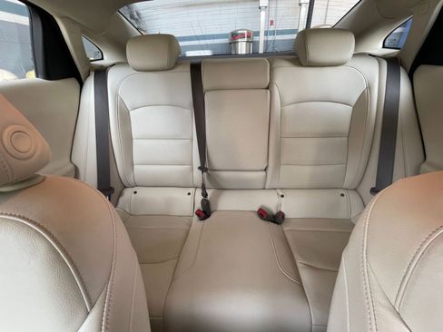 Used 2024 Chevrolet Malibu LT image 39