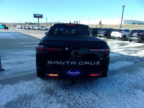 Used 2023 Hyundai Santa Cruz SE image 4