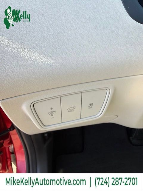 Used 2022 Hyundai Tucson Limited w/ Cargo Package AWD/4WD image 16